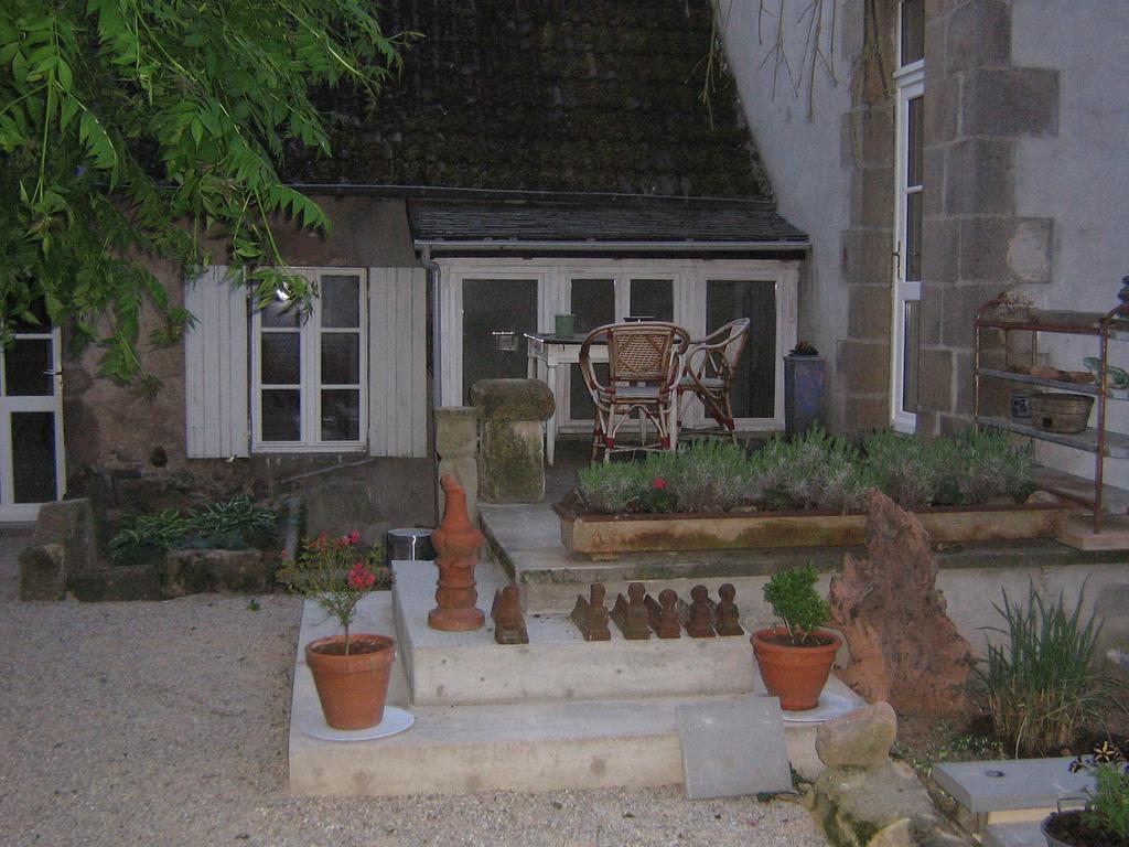 Avec Plaisir Saint-Plaisir Exterior photo